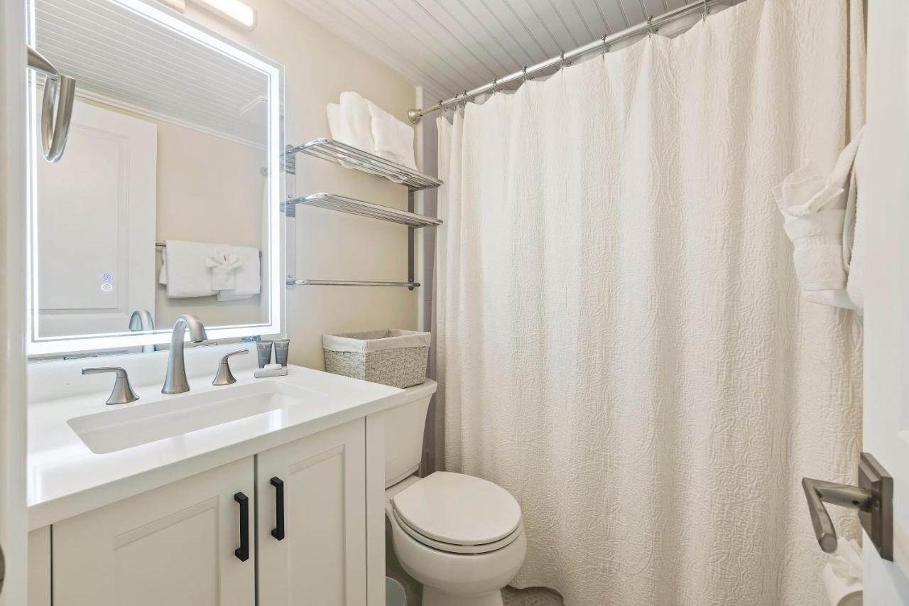 411 Carolina Blvd Holiday home *