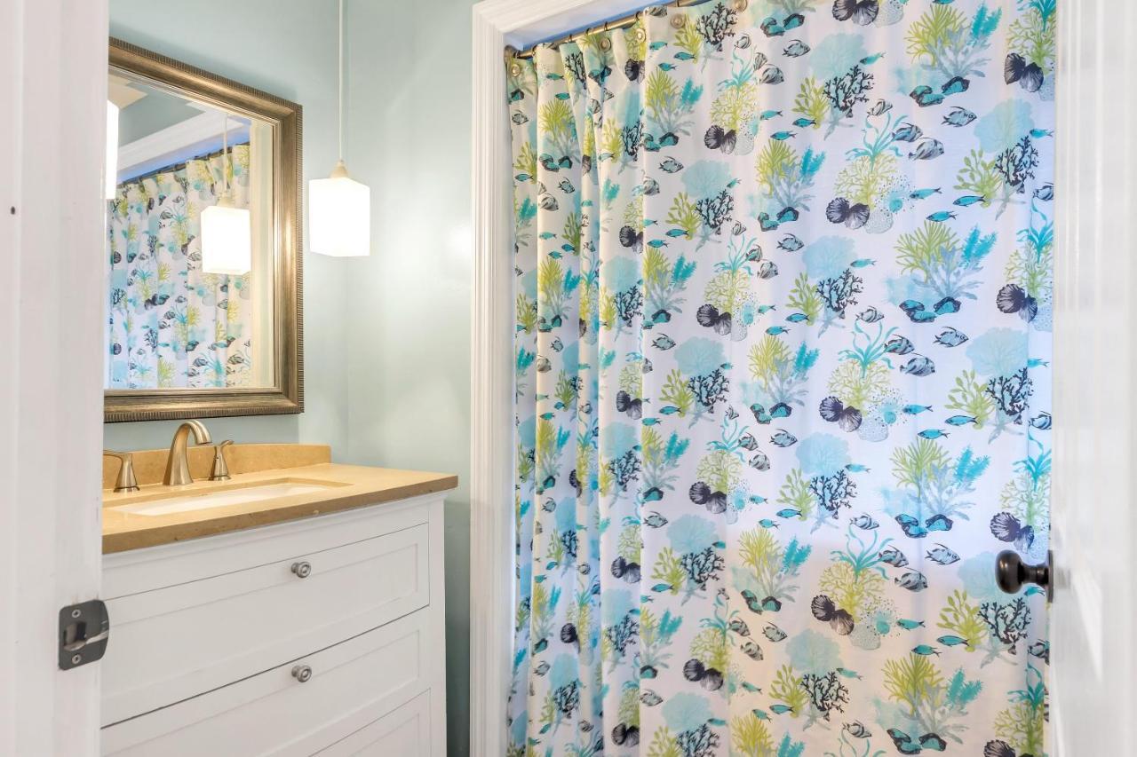 4005 Cameron Blvd Holiday home *