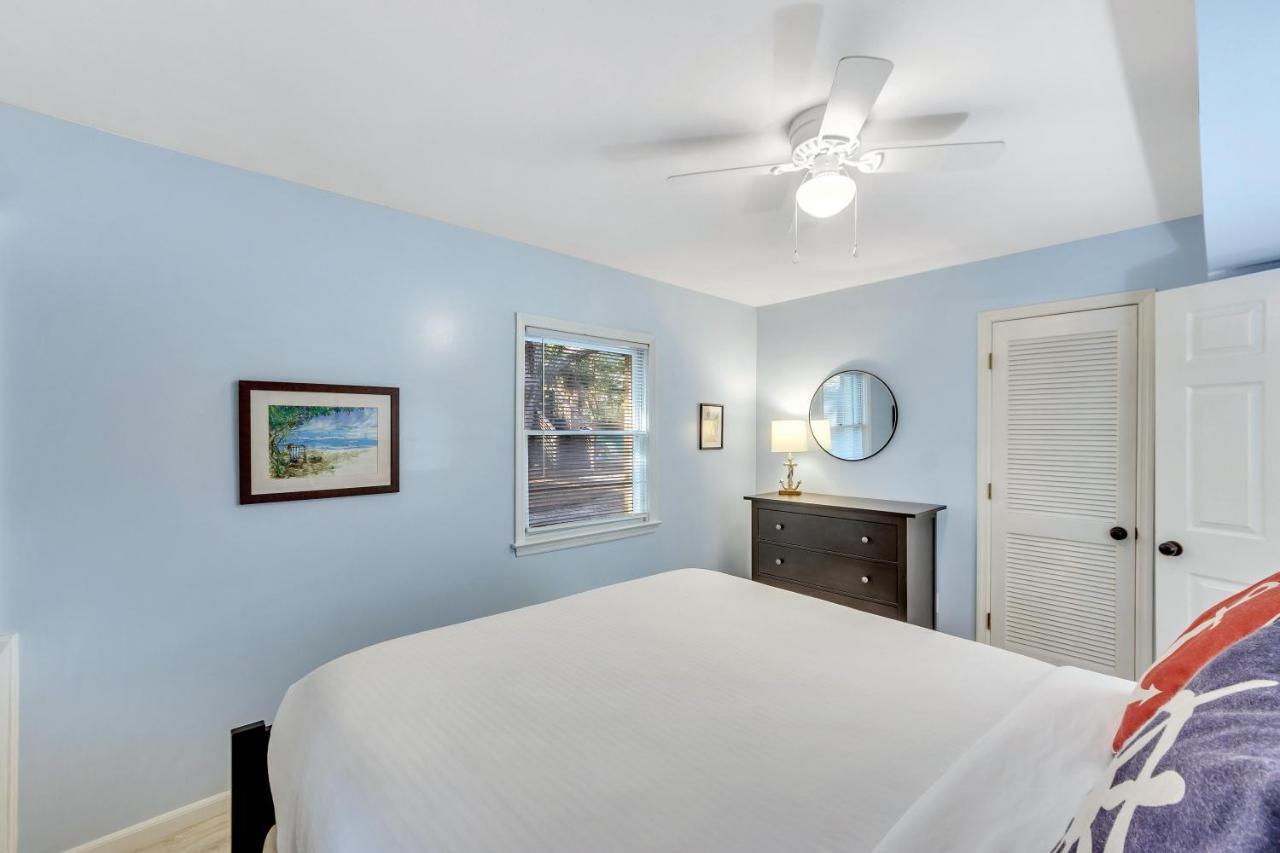 4005 Cameron Blvd Holiday home Isle of Palms