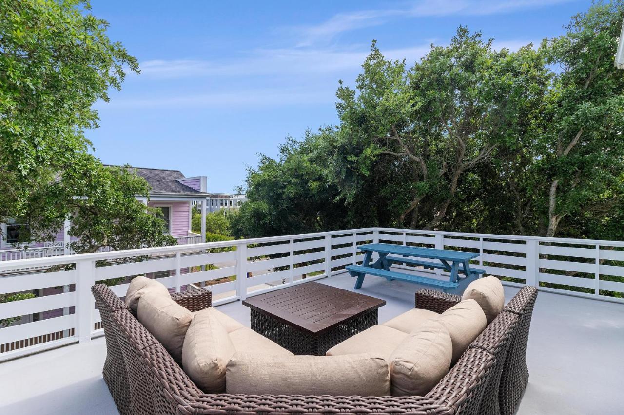 8 53rd Avenue Holiday home *