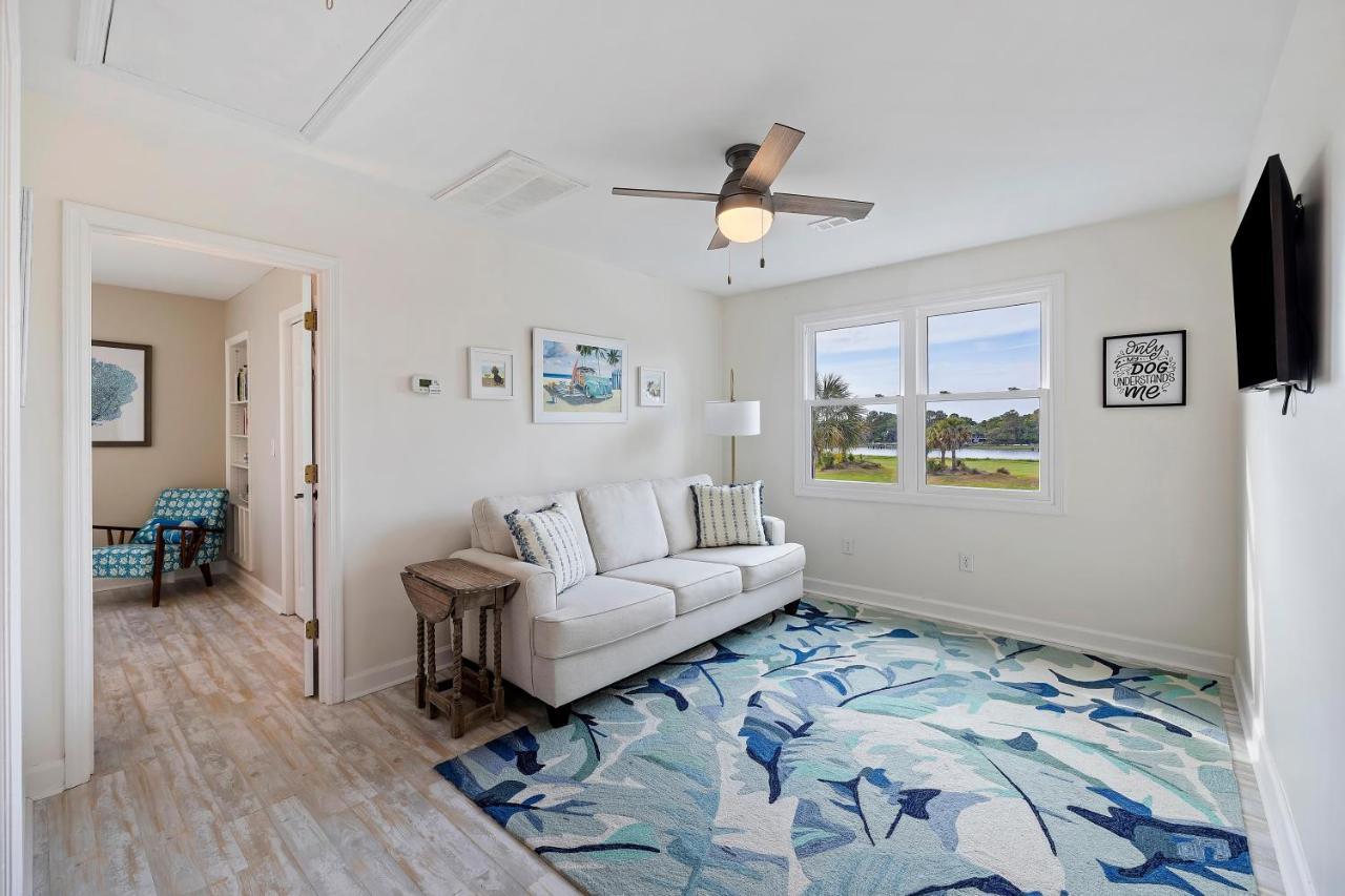 Holiday home 3101 Waterway Blvd