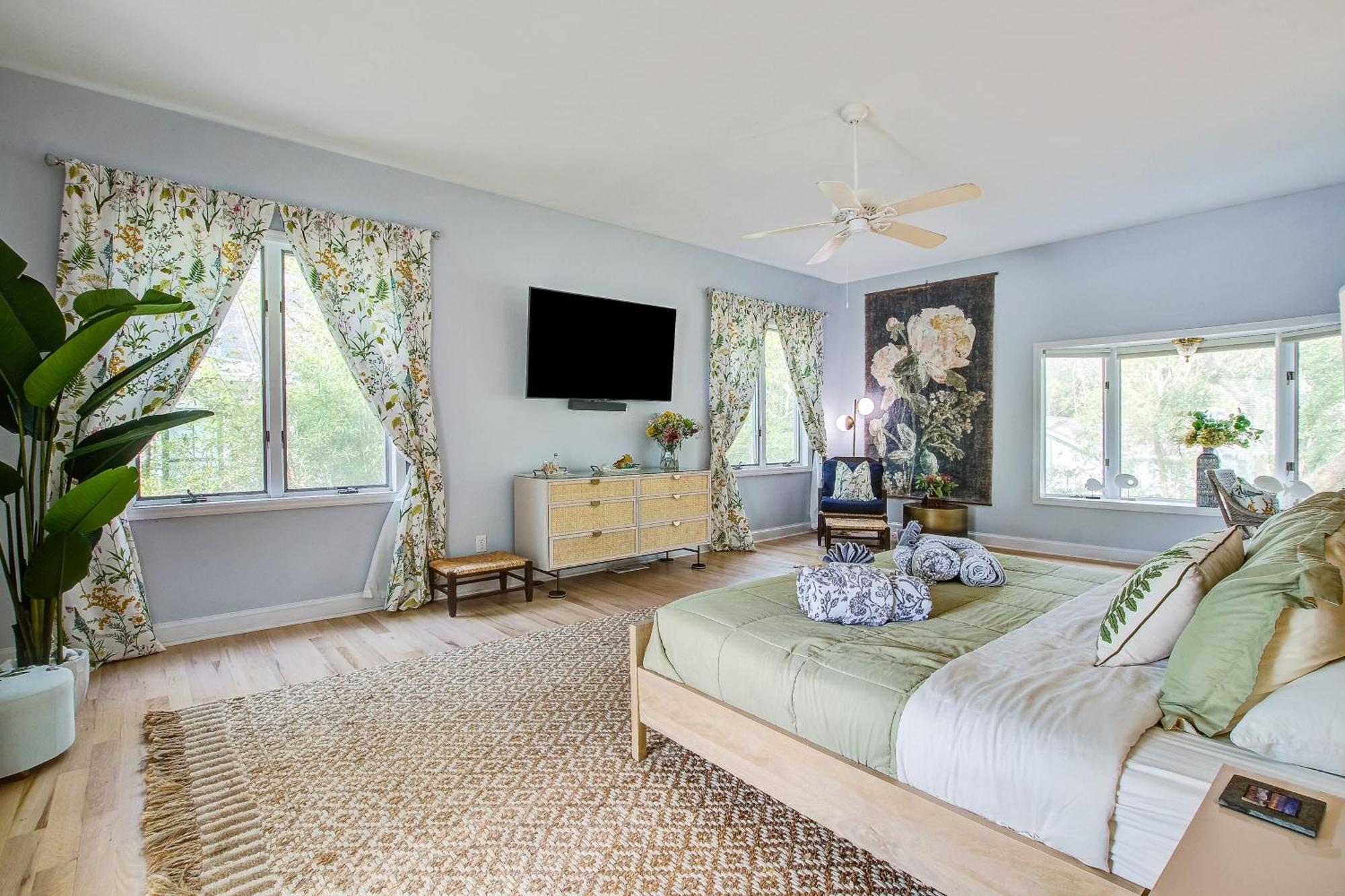 5 Edgewater Aly Holiday home