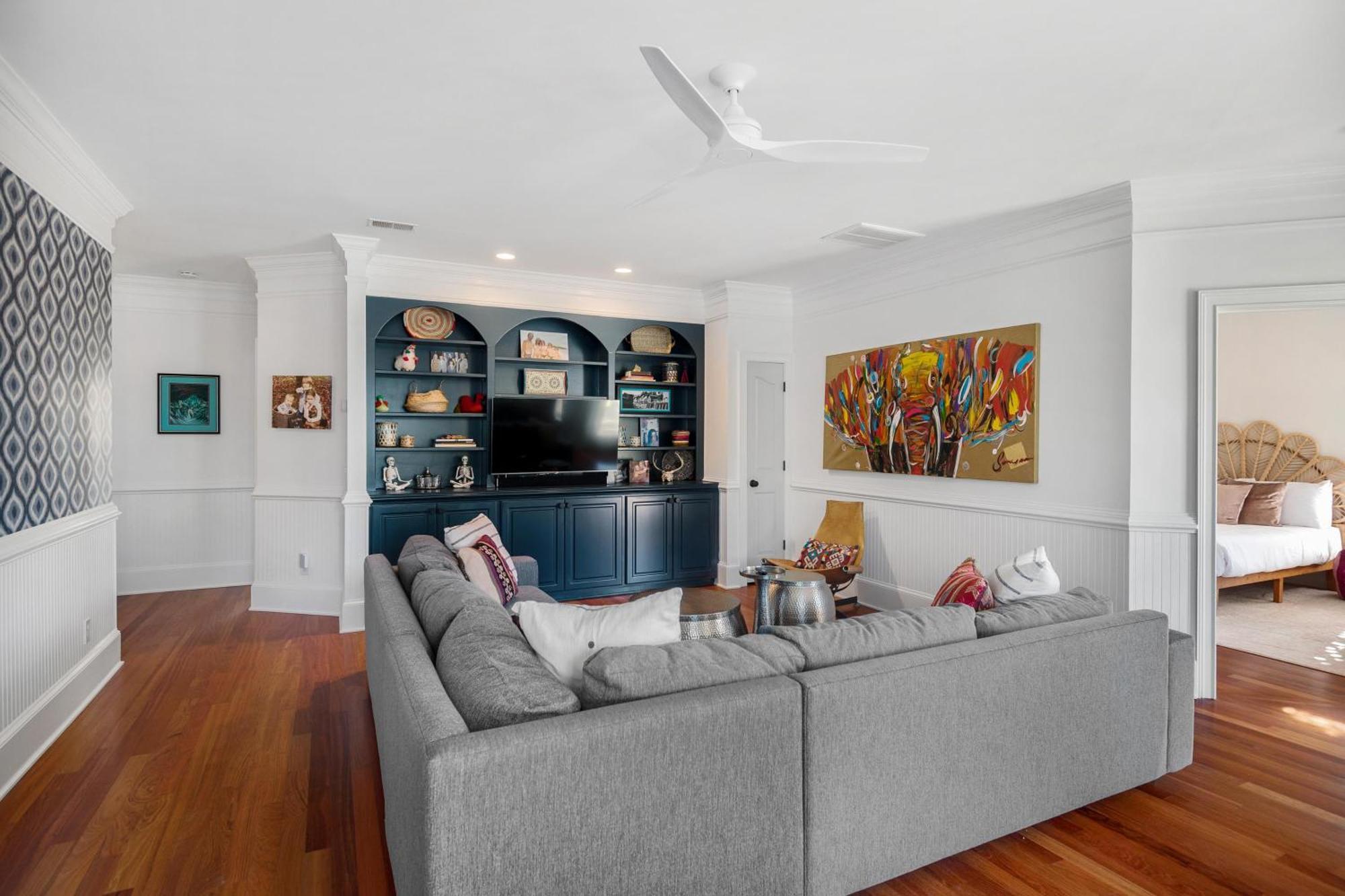 8 30th Avenue *