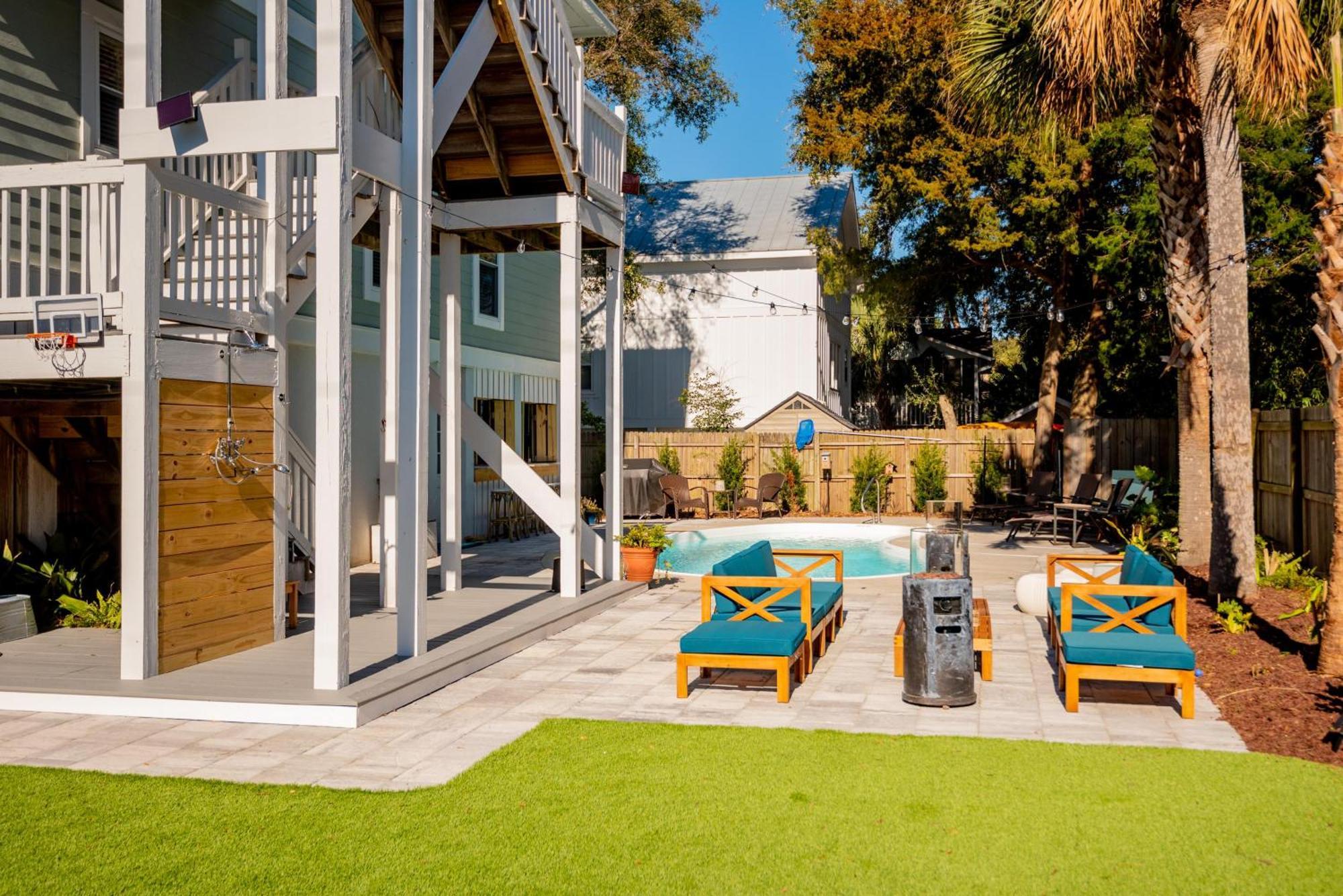 8 30th Avenue * Isle of Palms