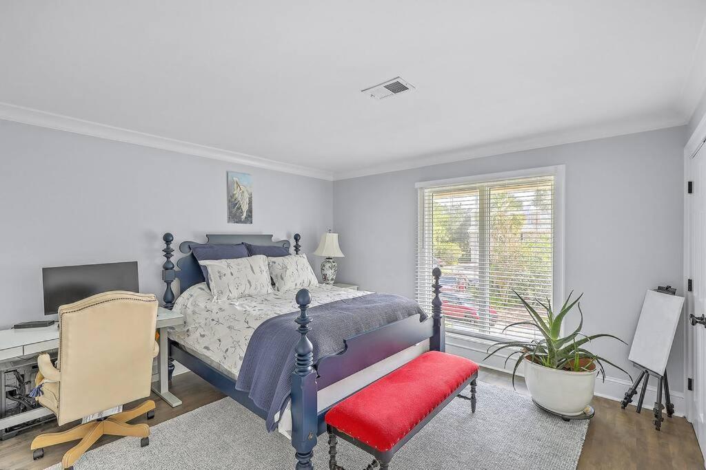 New Listing! Linkside Court 21 - Tennis/pickleball * Isle of Palms