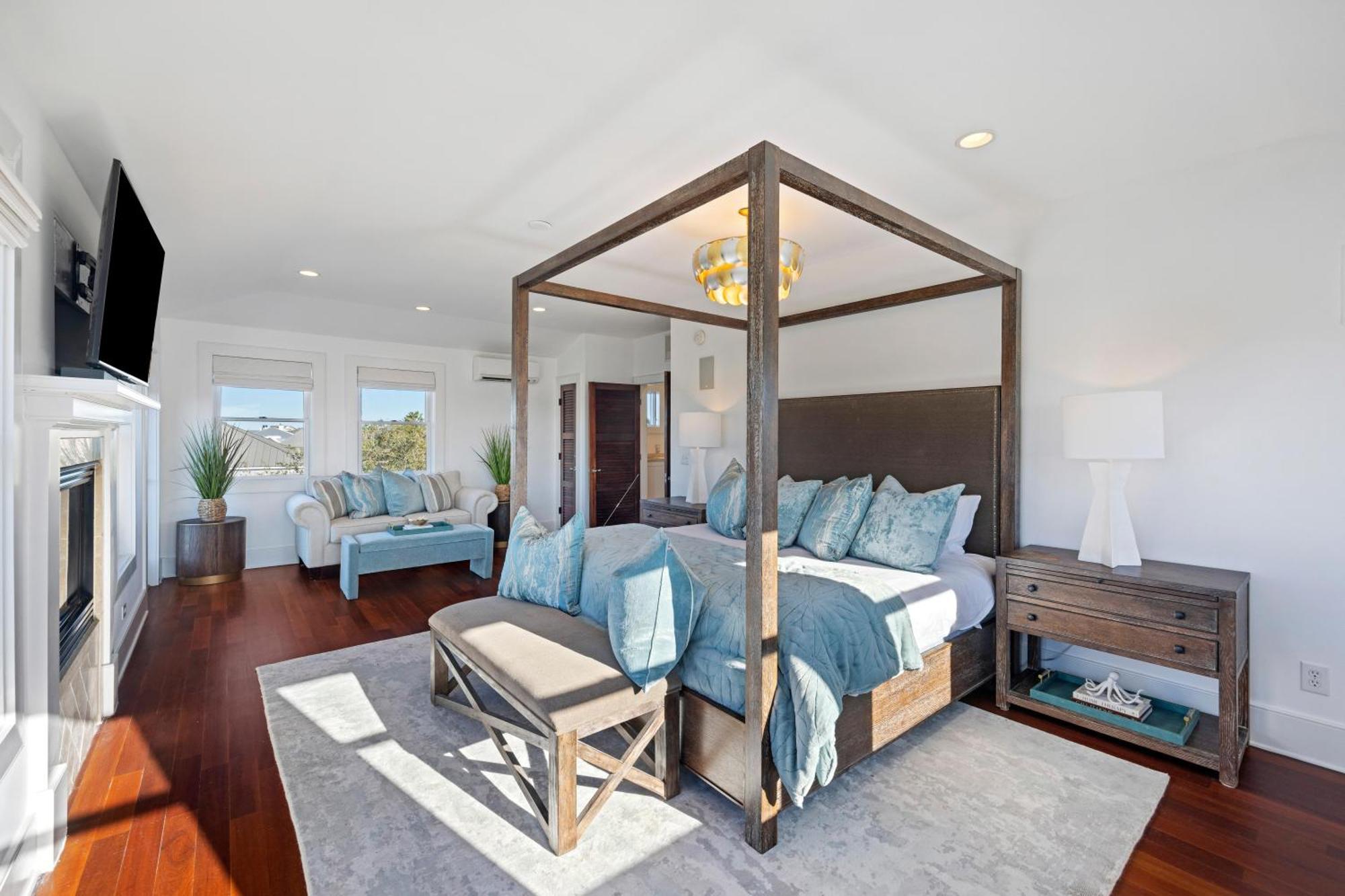 44 Intracoastal Court