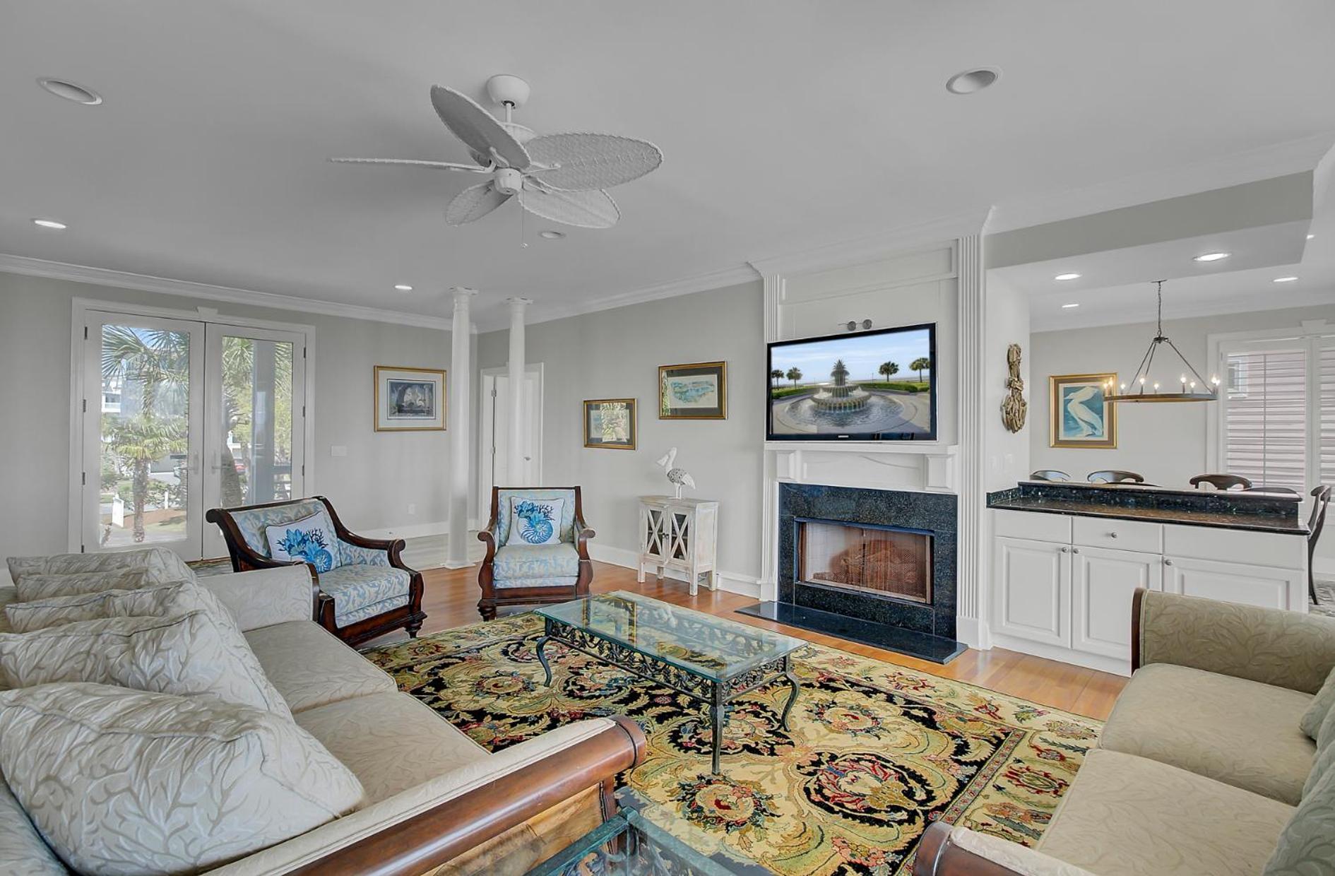 910 Ocean Boulevard *