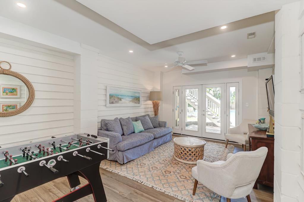 806 Carolina Boulevard *