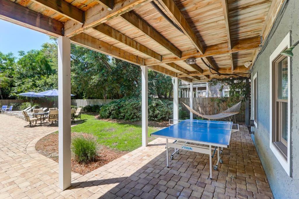 806 Carolina Boulevard *