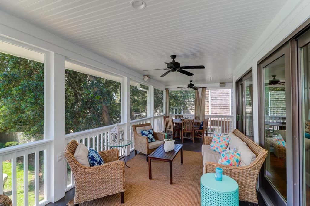 806 Carolina Boulevard