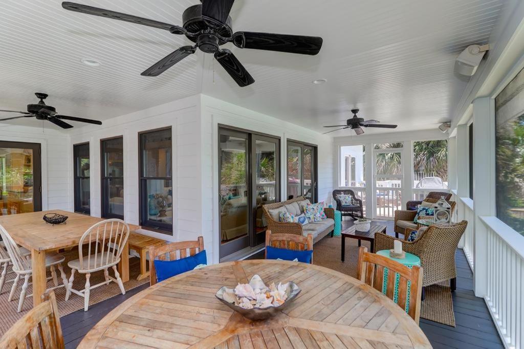 806 Carolina Boulevard *