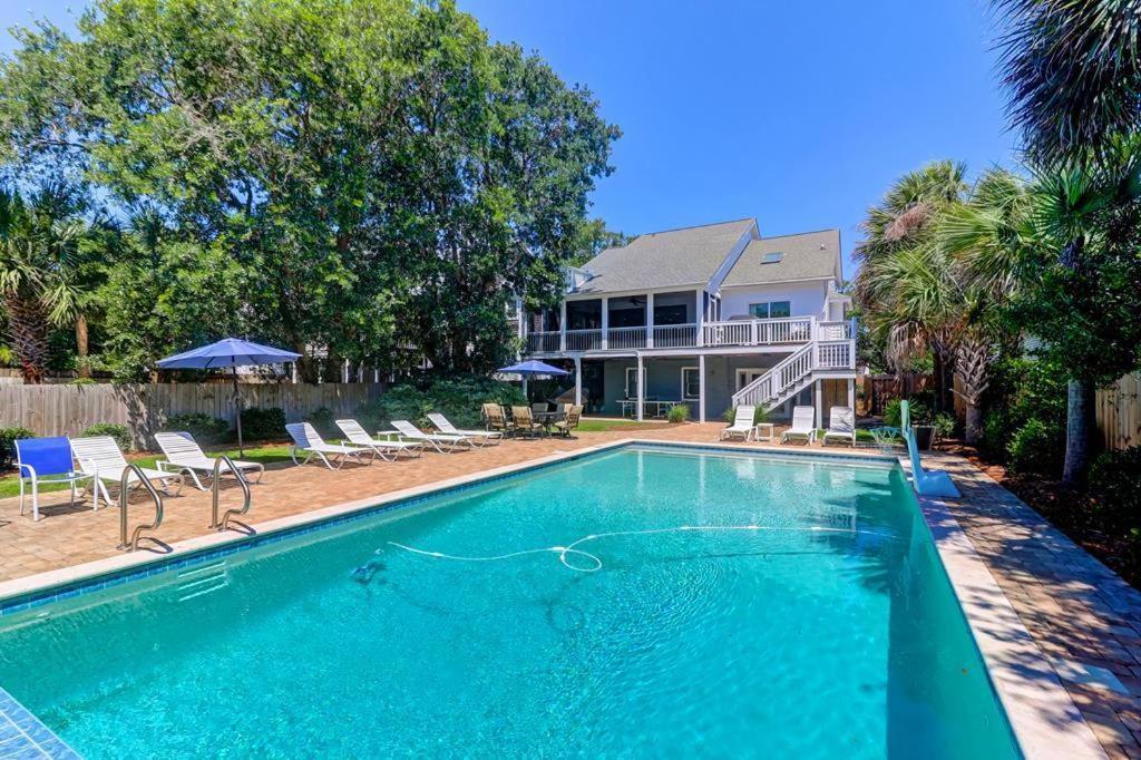 806 Carolina Boulevard *