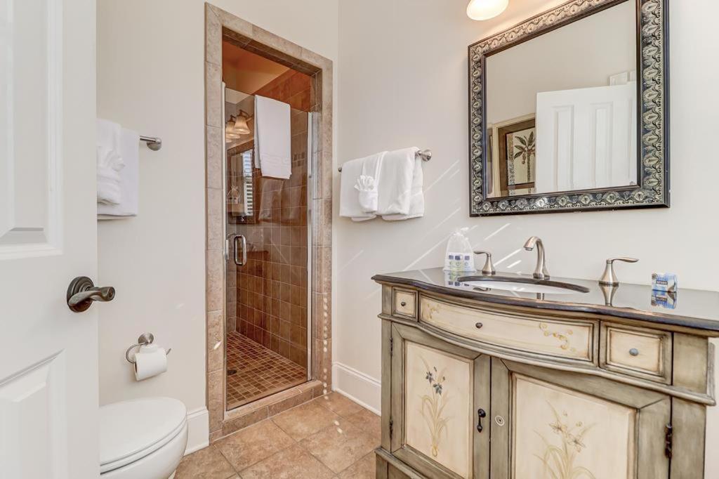 2 55th Avenue Holiday home