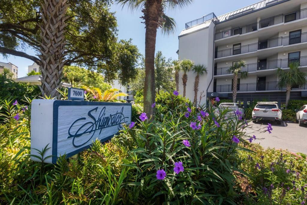 Apartment Shipwatch 418 - Luxury Oceanfront Penthouse In Isle of Palms