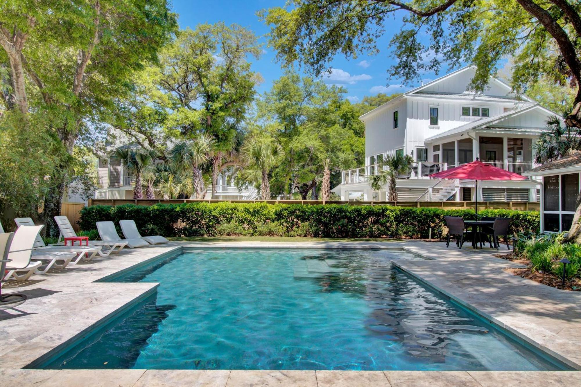 Holiday home 29 24th Avenue By Avantstay Easy Access Isle of Palms