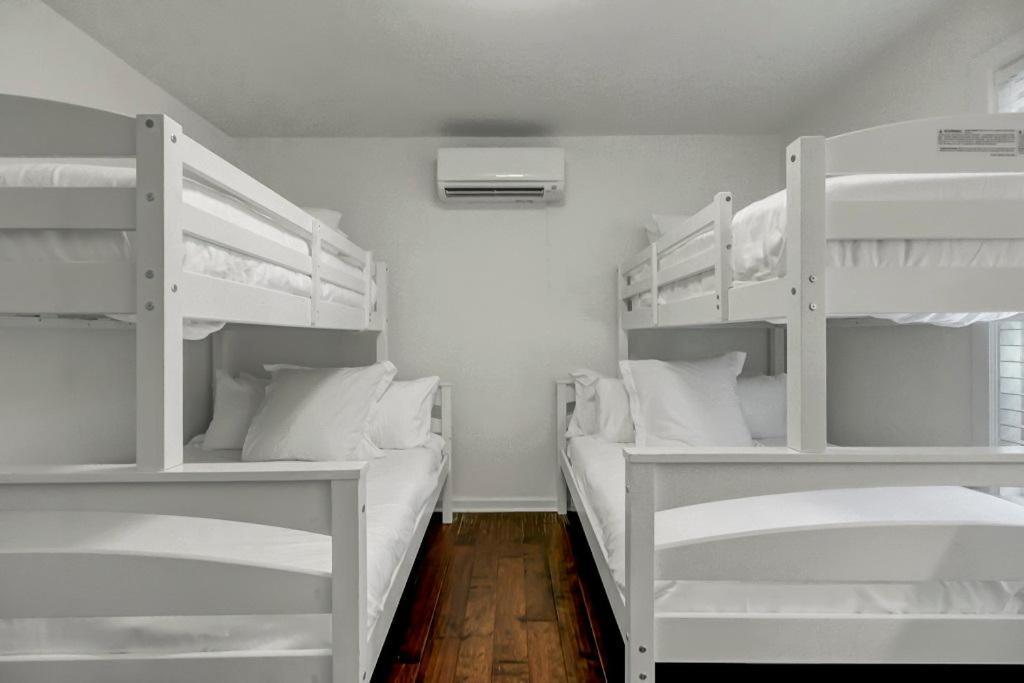 Holiday home Sandcrab Court 18 By Wild Dunes, With Amenities