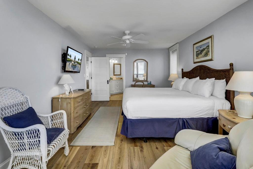 Summerhouse 511 By Wild Dunes, Oceanfront Holiday home