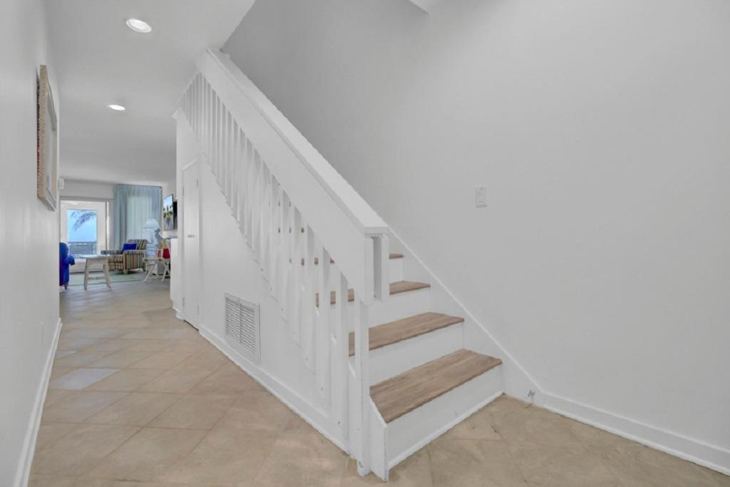 Holiday home Club 53 By Wild Dunes, Oceanfront *