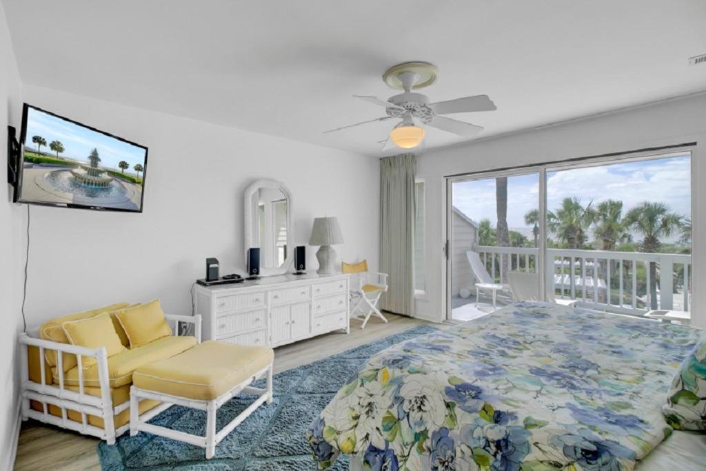 Holiday home Club 53 By Wild Dunes, Oceanfront