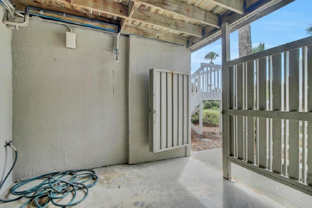 Club 53 By Wild Dunes, Oceanfront Holiday home