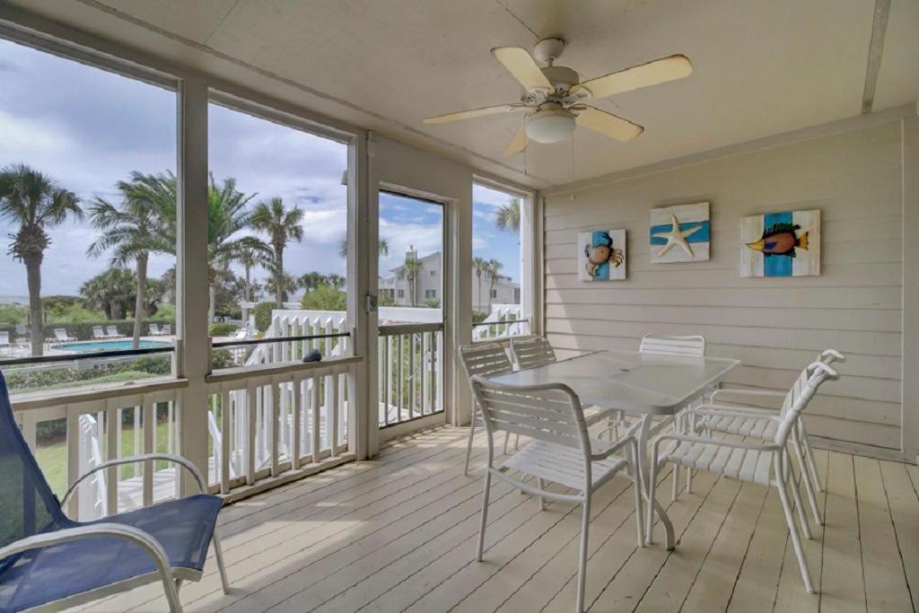 Club 53 By Wild Dunes, Oceanfront Holiday home