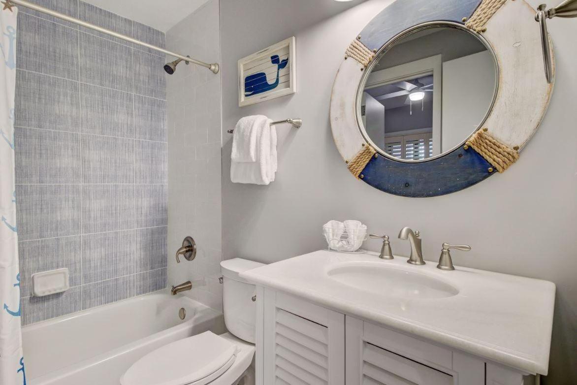 Holiday home Ocean Club 1208 By Wild Dunes, Oceanfront