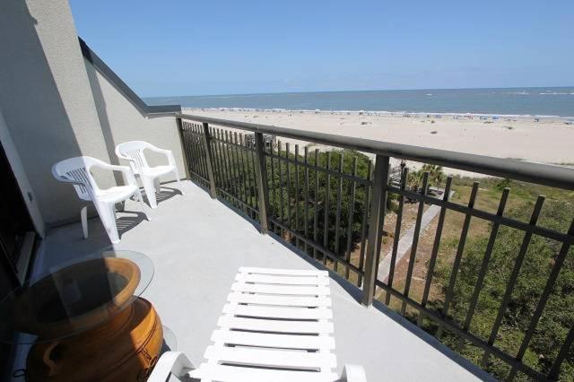 Shipwatch 405a By Wild Dunes, Oceanfront Holiday home *