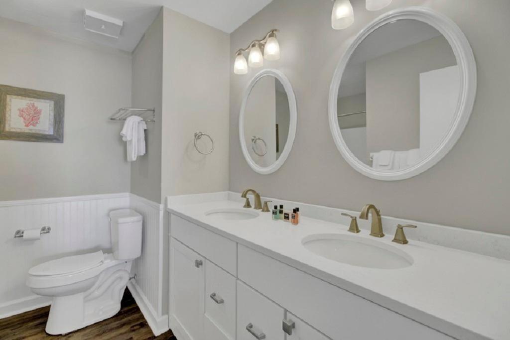 Holiday home Seascape 213 By Wild Dunes, Oceanfront *