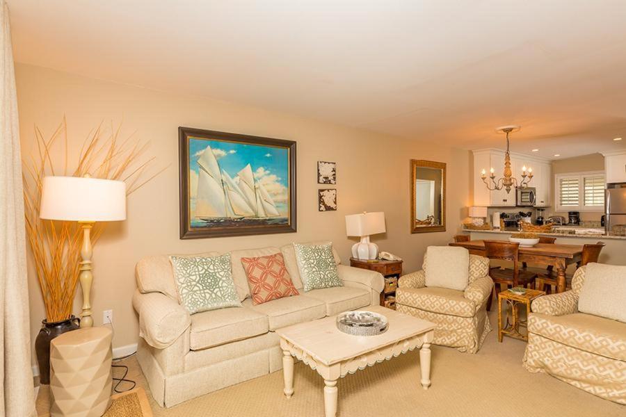 Holiday home Mariners Walk 1b By Wild Dunes, Oceanfront Isle of Palms