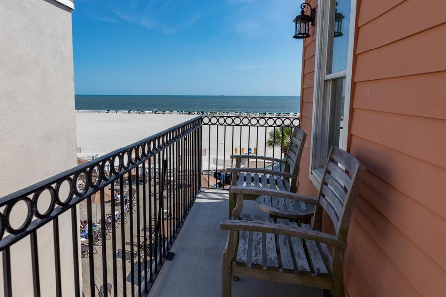 Holiday home Boardwalk 129 By Wild Dunes, Premium Oceanfront
