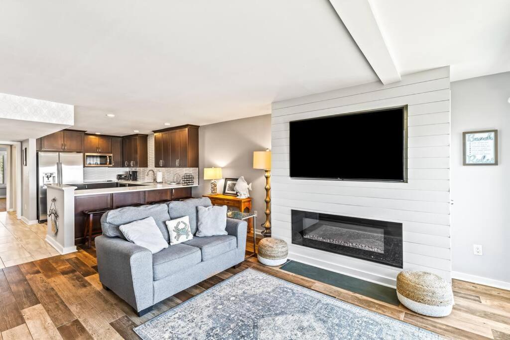 Seagrove 11c - Oceanfront View! Center Of Resort! Apartment