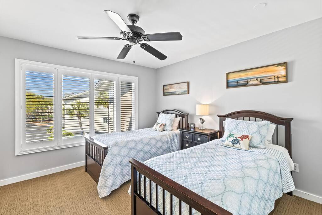 Apartment Seagrove 11c - Oceanfront View! Center Of Resort! Isle of Palms