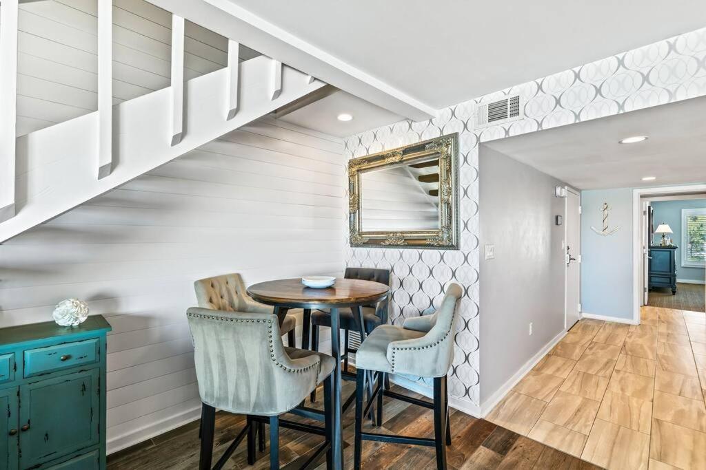 Seagrove 11c - Oceanfront View! Center Of Resort! Apartment Isle of Palms