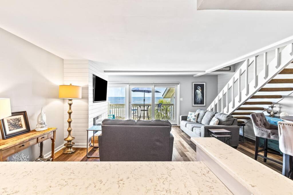 Seagrove 11c - Oceanfront View! Center Of Resort! *