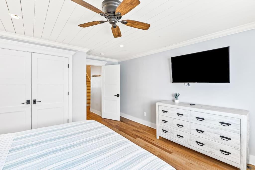 Club 31 - Luxurious Oceanfront - Walkout Apartment *
