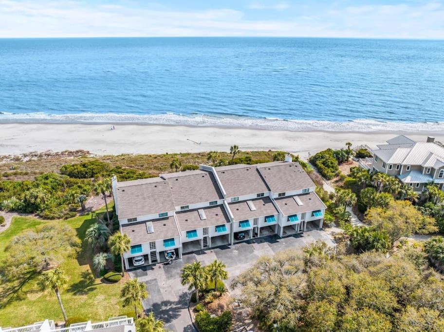 Club 31 - Luxurious Oceanfront - Walkout * Isle of Palms
