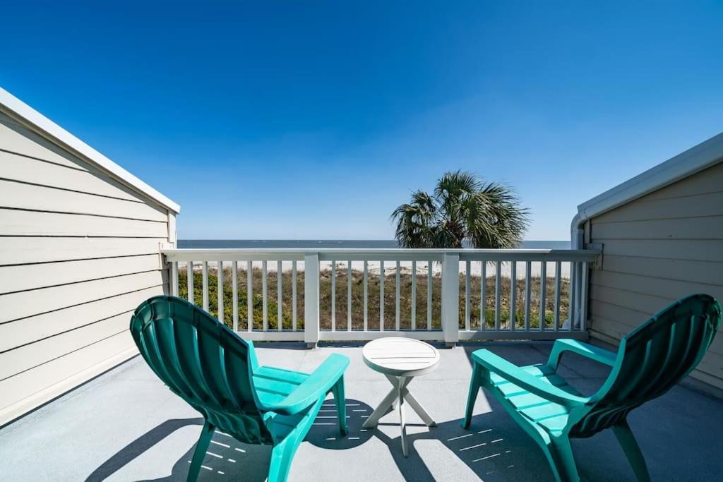 Club 31 - Luxurious Oceanfront - Walkout