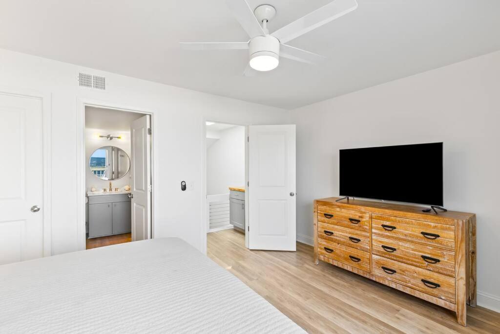 Mariner's Walk 12e - Modern Oceanfront