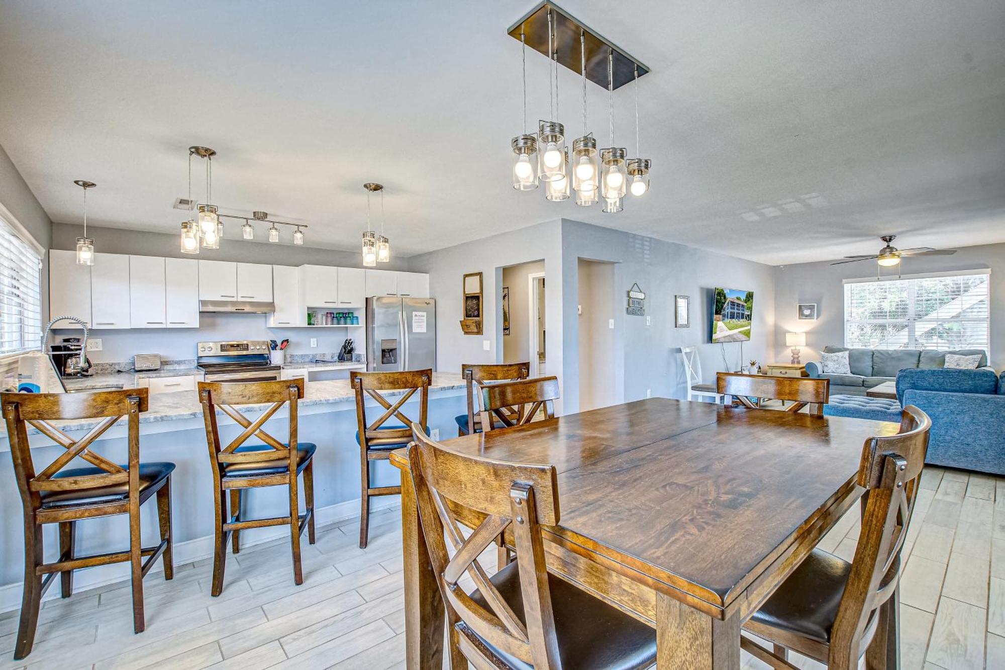 Palm Boulevard 2403