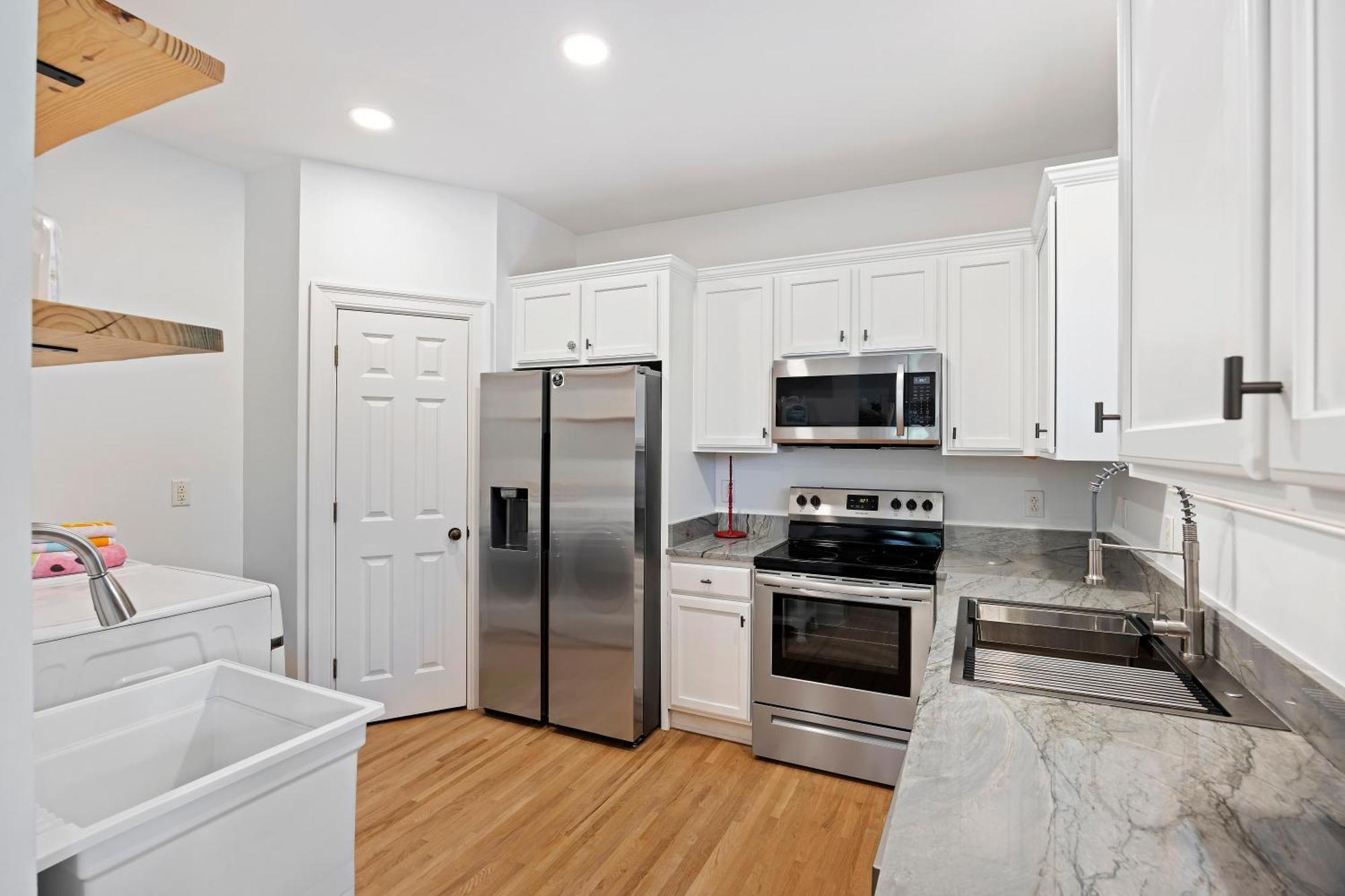 2807 Palm Blvd Isle of Palms