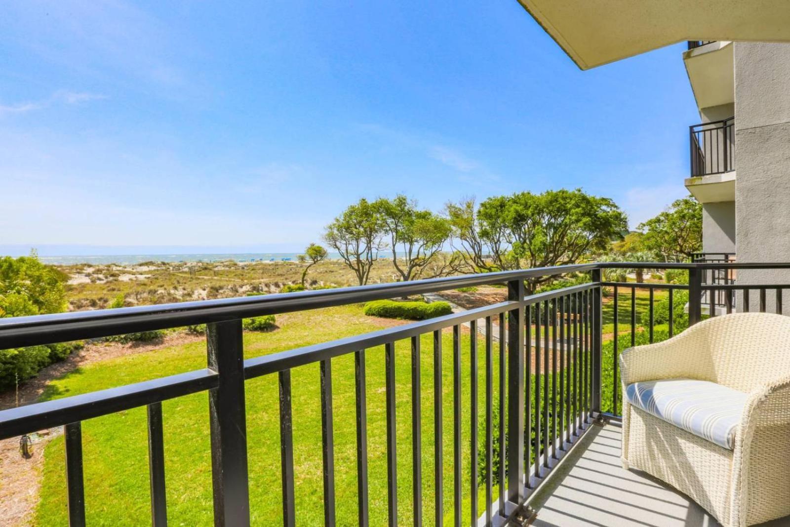 Array Of Sunshine Holiday home Isle of Palms