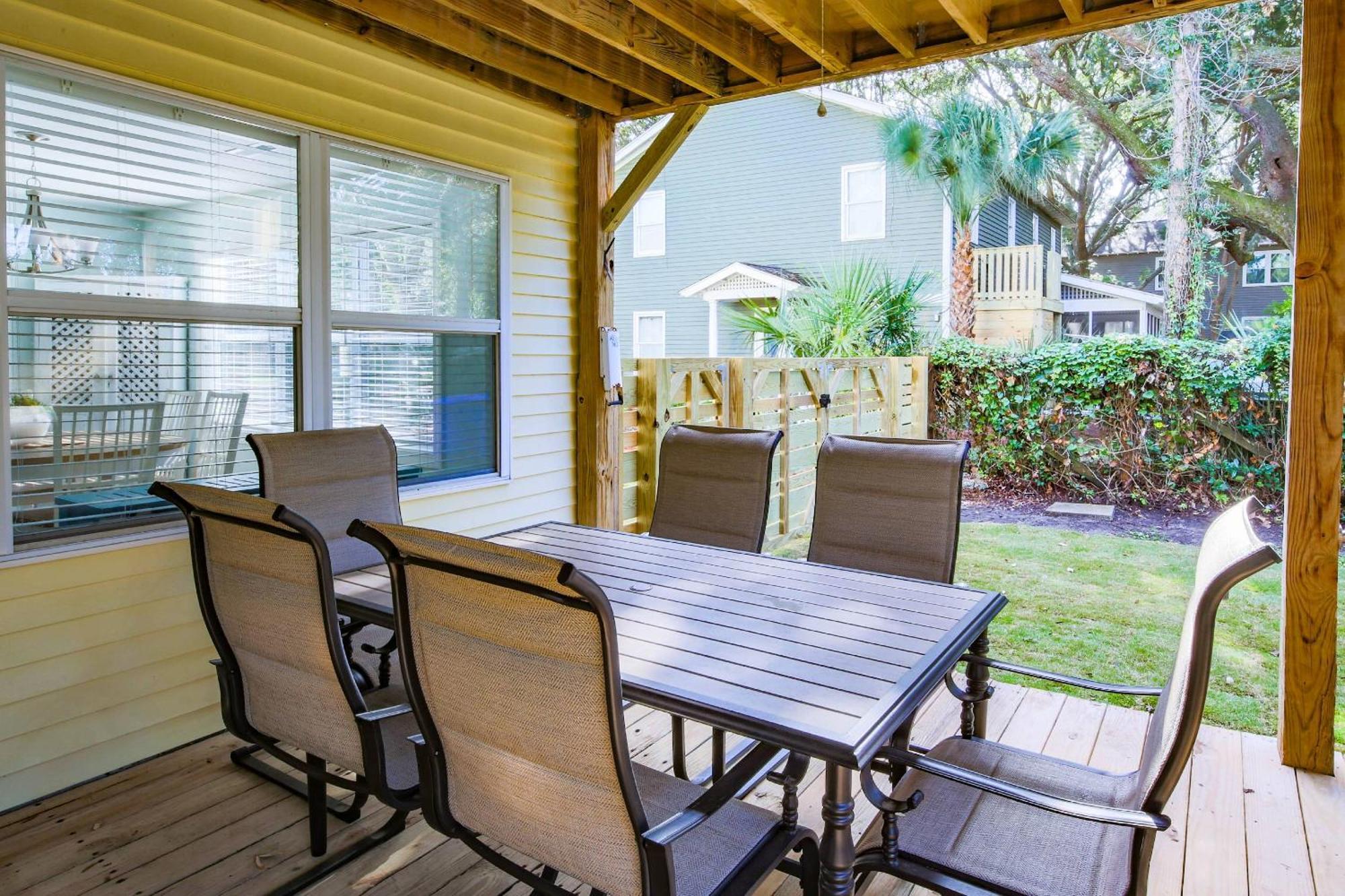 The Blue Oyster * Isle of Palms