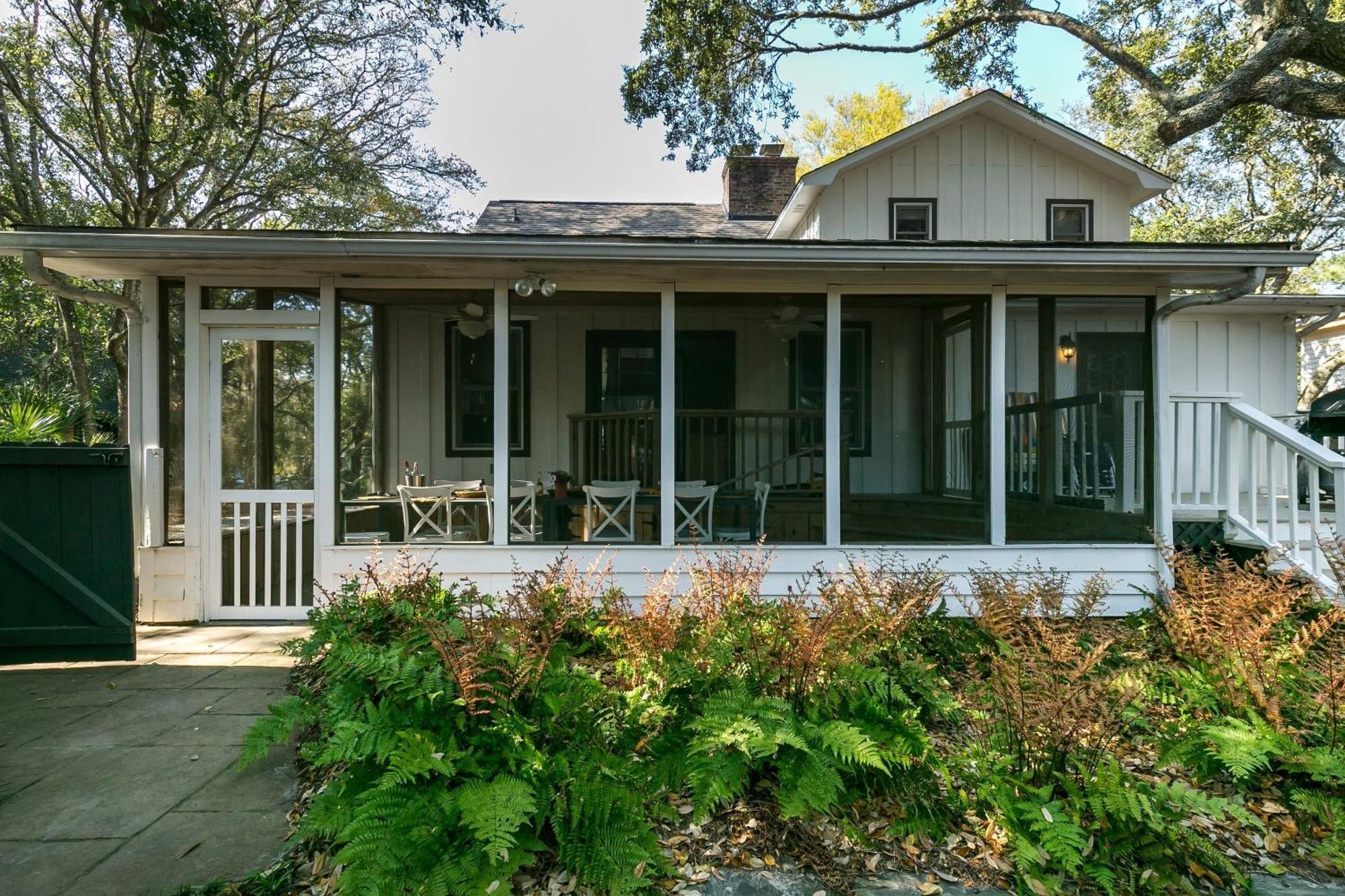 Orchard By Avantstay Whimsical W Lush Backyard Holiday home Isle of Palms