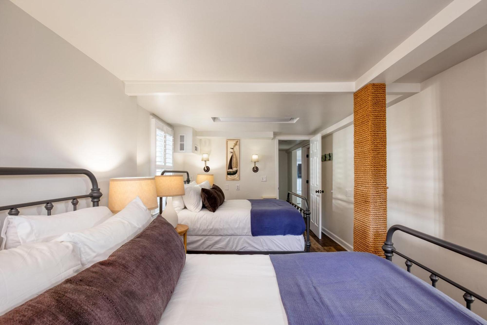 Holiday home Palmetto By Avantstay Gorgeous Character W Pool Sun Pool Table Isle of Palms