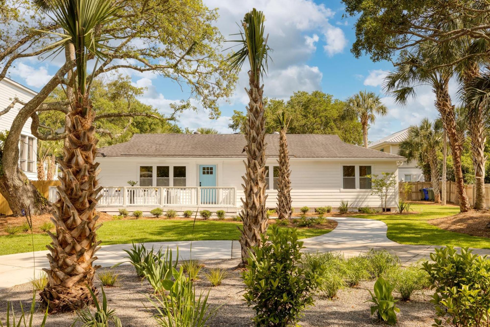 Holiday home Lumie By Avantstay 5br Ranch W Firepit Patio Isle of Palms