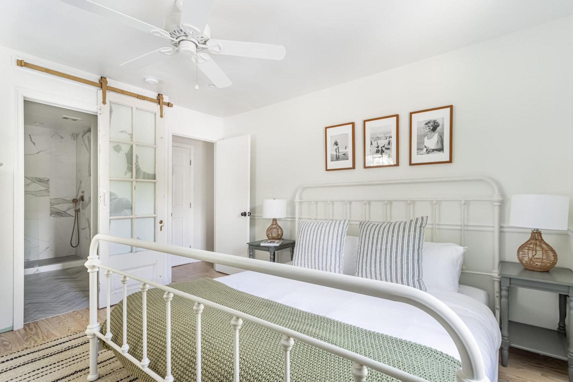 Cast Away By Avantstay Stunning Modern Near W Two Kitchens * Isle of Palms