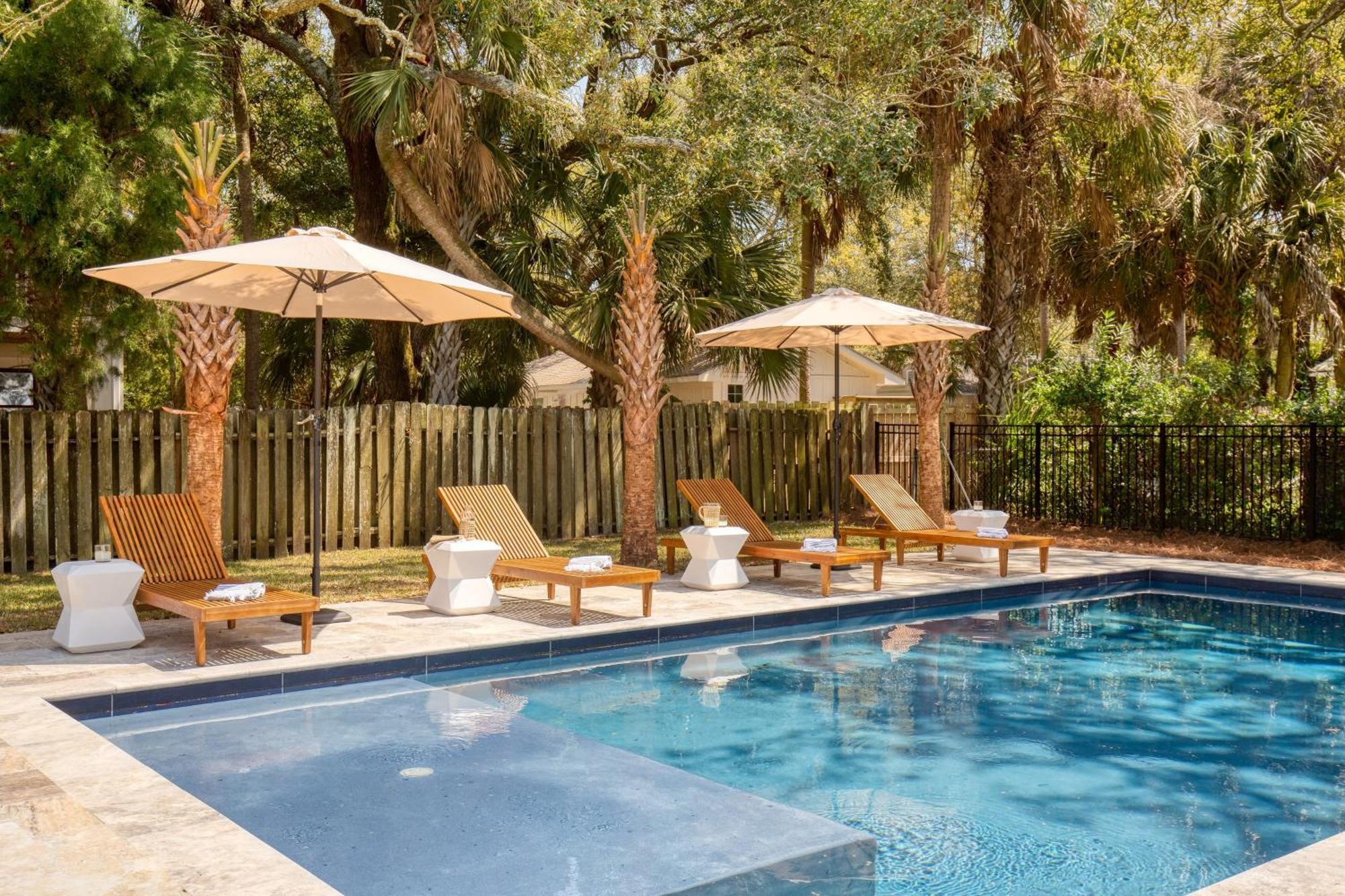 Sawyer By Avantstay Stunning W Pool