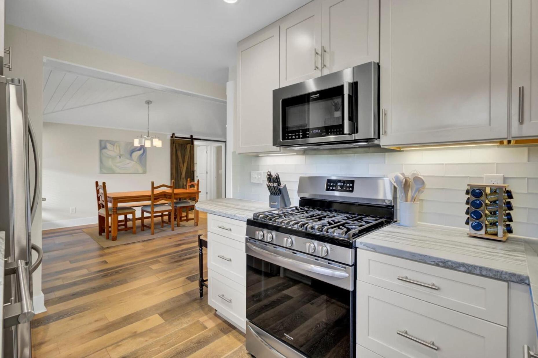10 Sandcrab Court By Avantstay Beautiful W Deck Walk To The Holiday home Isle of Palms