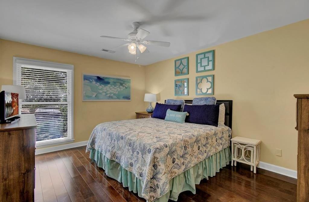 Holiday home 15 Lake Village By Avantstay Golf Course Lagoon Views