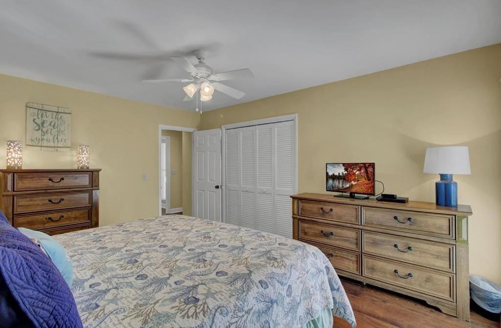 Holiday home 15 Lake Village By Avantstay Golf Course Lagoon Views